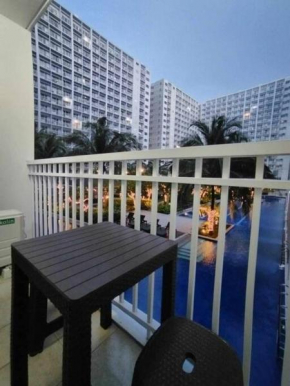 1 Bedroom pool view with Balcony at Shore Residences